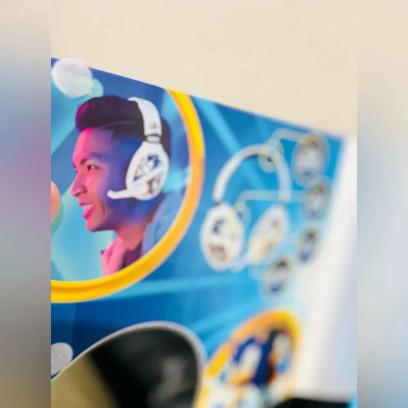 New Sonic wireless gaming HEADSET Bluetooth, cushioned ear cups all day comfort - Picture 3 of 5